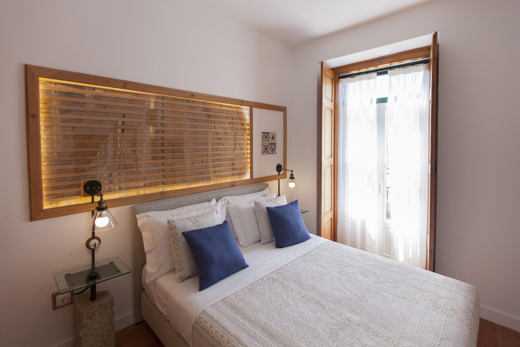 Otilia Apartamentos Lisbon Exterior photo