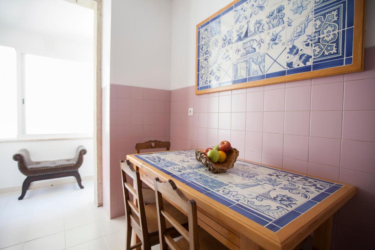 Otilia Apartamentos Lisbon Exterior photo